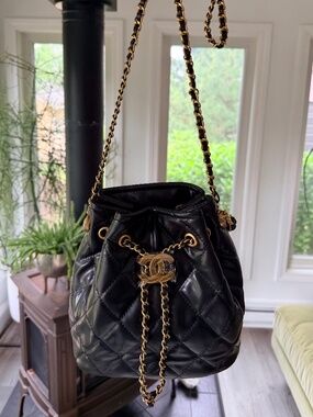 **PRICE FIRM** Chanel Makeup PU Leather Bucket Bag w Gold Hardware SEALED NEW